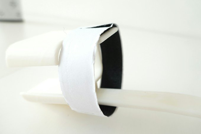 Detail of the additional velcro support